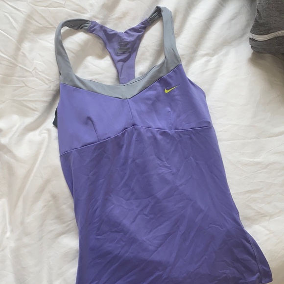 Nike Dri Fit Top - Picture 1 of 3